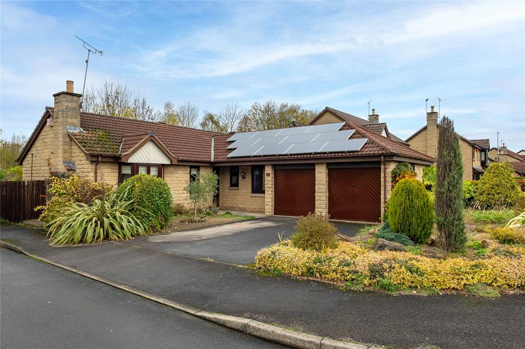 Drive, Collingham, LS22 3 bed bungalow for sale £550,000