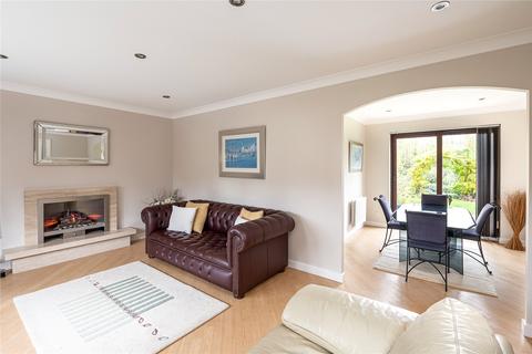 17 Bishopdale Drive, Collingham, Wetherby, LS22 5LP