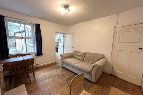 4 bedroom terraced house to rent, Hawkins Street, Cowley, Oxford, Oxford, OX4