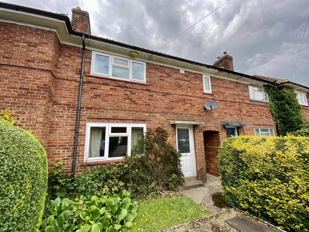 Cardwell Crescent, Headington... 4 bed terraced house £2,000 pcm (£