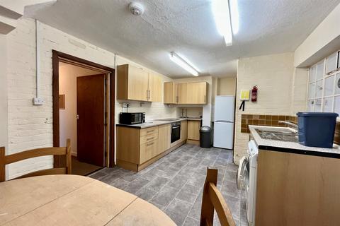 4 bedroom terraced house to rent, Cardwell Crescent, Headington, Oxford, Oxford, OX3