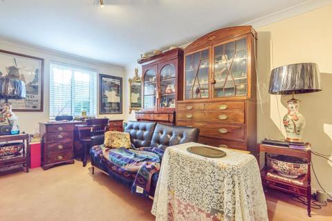46 Compton Way, Sherfield On Loddon, Hook, RG27 0SQ