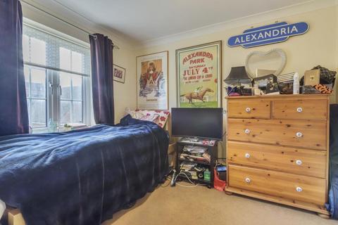 46 Compton Way, Sherfield On Loddon, Hook, RG27 0SQ