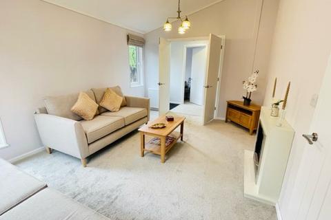 2 bedroom park home for sale, Wokingham, Berkshire, RG40