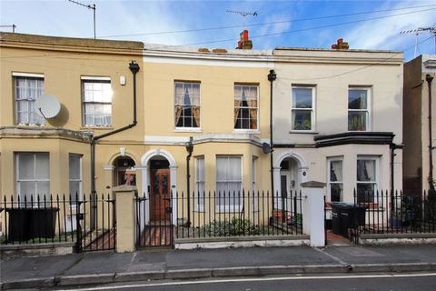 3 bedroom terraced house for sale - Cobham Street, Gravesend, Kent, DA11