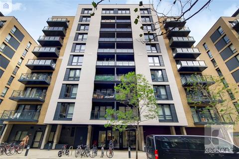 2 bedroom flat to rent - Regalia Point, 30 Palmers Road, London, E2