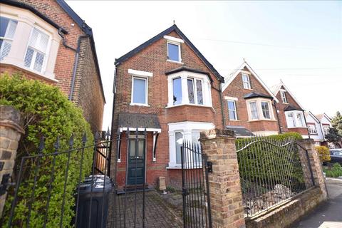 3 bedroom flat for sale, Hanworth Road, Feltham, Middlesex, TW13