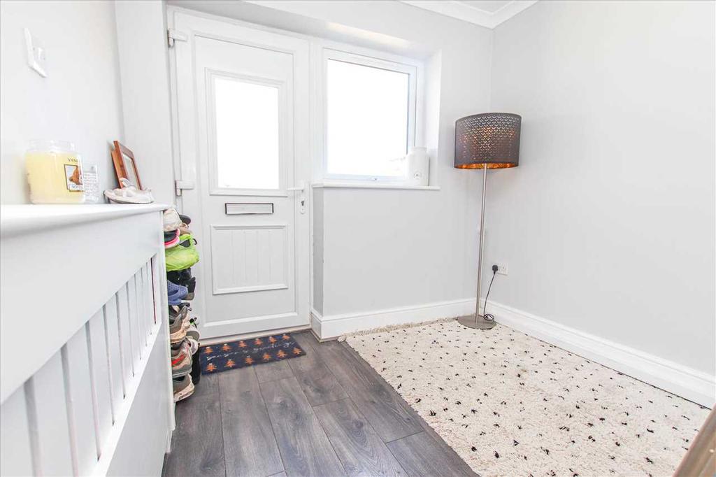 Forum Way, Sleaford 4 bed semidetached house £230,000