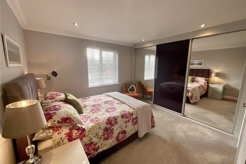 2 bedroom apartment for sale - Stuart Road, Highcliffe, Christchurch, BH23