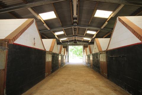 2 bedroom equestrian property for sale - Main Street, Goadby Marwood LE14