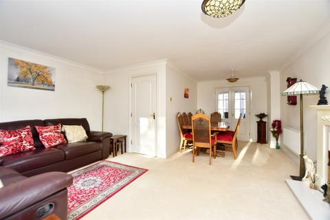 27 Keating Close, Rochester, ME1 1EQ
