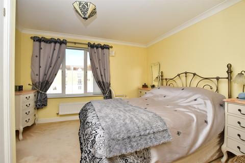 27 Keating Close, Rochester, ME1 1EQ