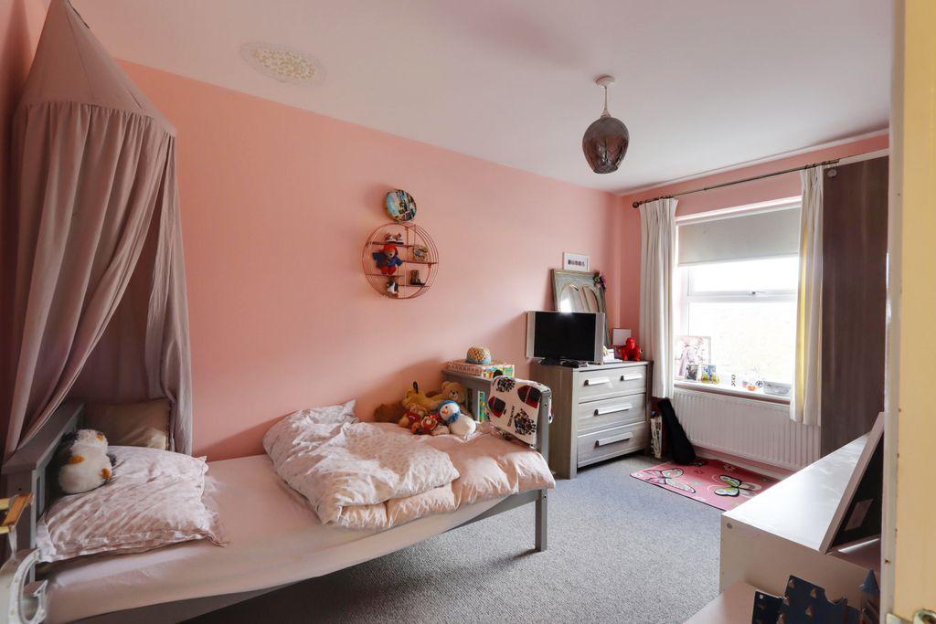 Bedroom 2 (Double)