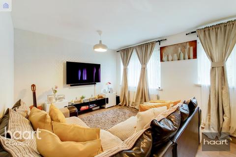 2 bedroom flat for sale - Berney Road, Croydon