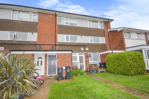 3 bedroom flat for sale - Magdalen Court, Broadstairs