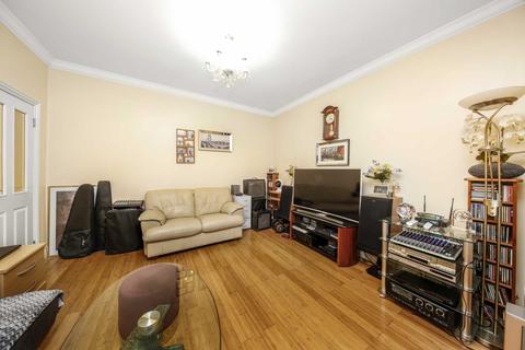 5 bedroom end of terrace house for sale - Church Road, Leyton, E10