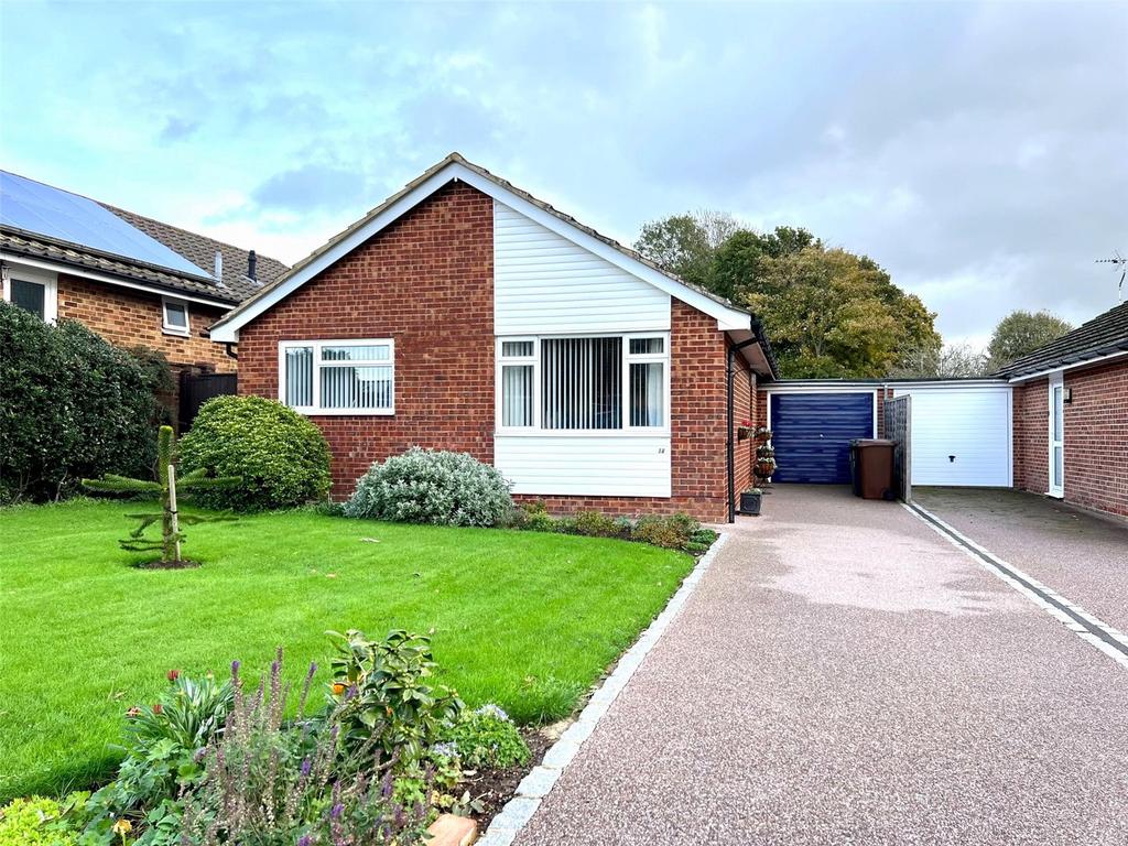 Hilary Close, West Polegate, East Sussex, BN26 2 bed bungalow for sale