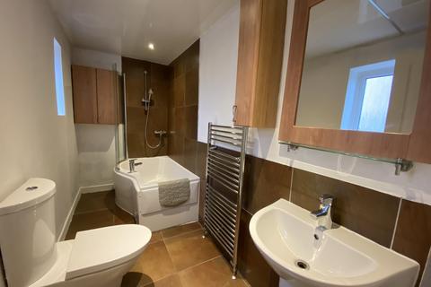 2 bedroom ground floor flat to rent, Wellington Street, Prestwick KA9