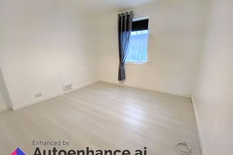 2 bedroom ground floor flat to rent, Wellington Street, Prestwick KA9