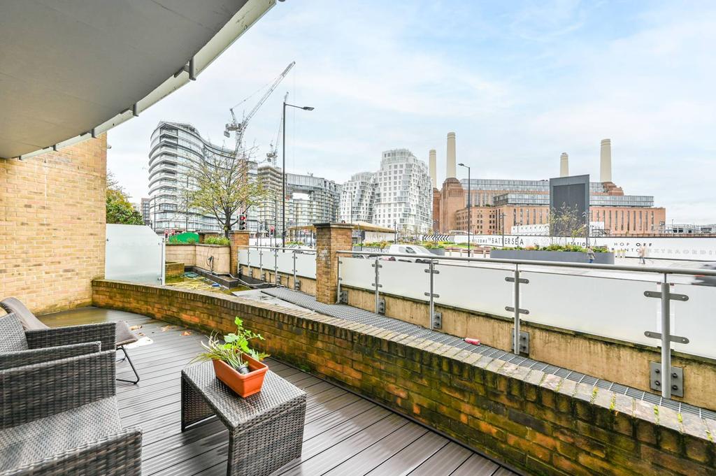 Battersea Park Road, Battersea... 1 bed flat - £500,000