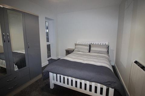 4 bedroom apartment to rent, Flat 2, 2 Chatham Street, NOTTINGHAM NG1 3FS
