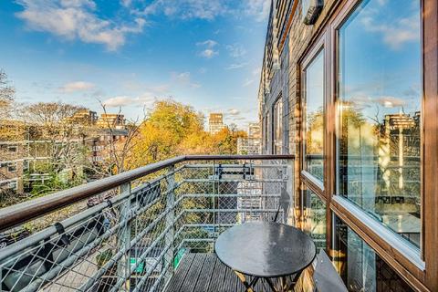 Flat 16, 16 Carlton Drive, London, SW15 2BD