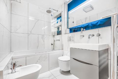 Flat 16, 16 Carlton Drive, London, SW15 2BD