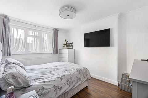 55 Clive Close, Potters Bar, EN6 2AD