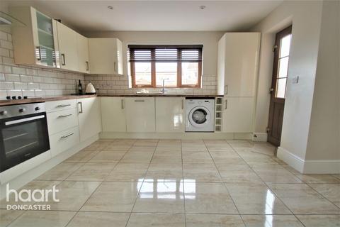 34b Station Road, Hatfield, Doncaster, DN7 6QJ