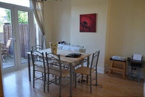 undefined, Ash Grove, Palmers Green