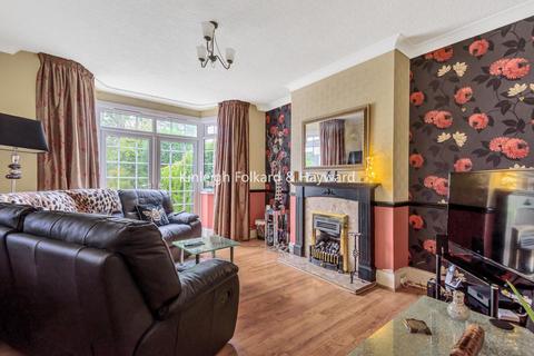 28 Heathway, Croydon, CR0 8PY