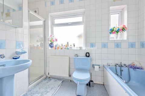 28 Heathway, Croydon, CR0 8PY