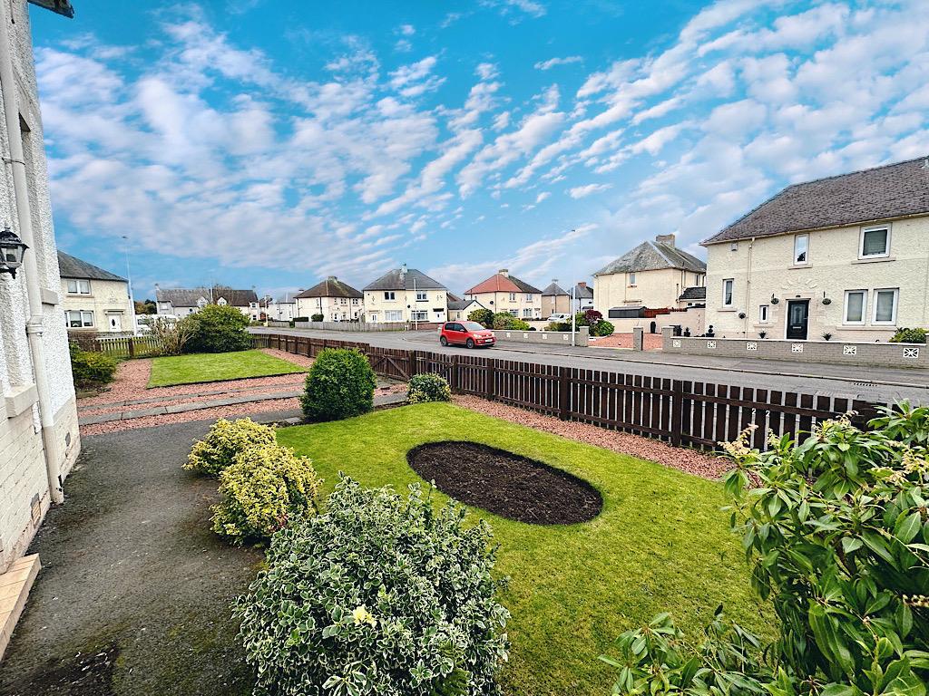 Merryton Street, Larkhall ML9 2 bed semidetached house £145,000