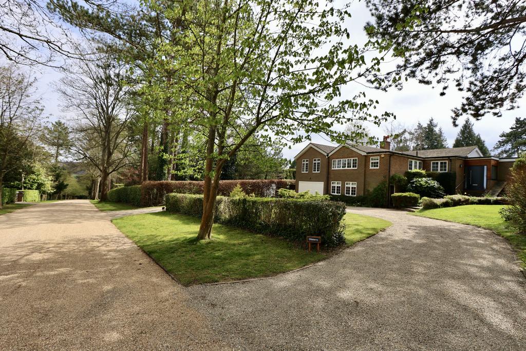 Grimms Hill, Great Missenden, HP16 4 bed detached house £2,450,000