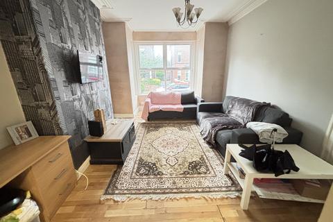 4 bedroom house to rent, Stanmore Road, Leeds