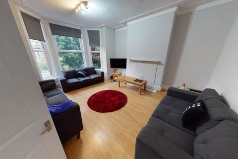 6 bedroom house to rent, St. Michaels Road, Leeds
