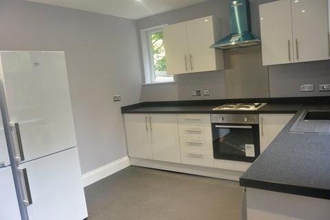 5 bedroom house to rent, St Michael’s Terrace, Leeds