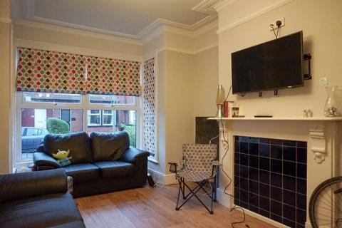 5 bedroom house to rent, Headingley Avenue, Leeds