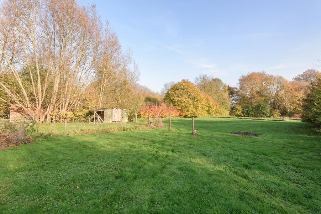 Land for sale, Shillingford, OX10 Land £120,000