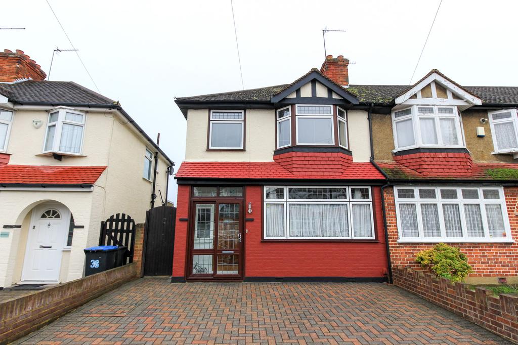 Goodwood Avenue, EN3 3 bed house £1,900 pcm (£438 pw)
