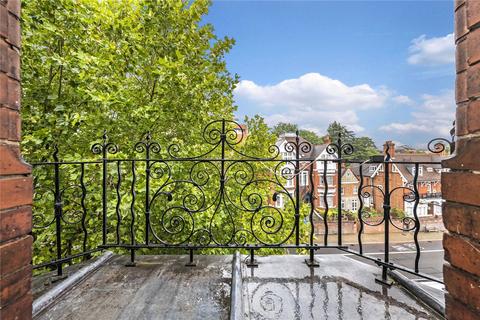 4 bedroom flat to rent, Finchley Road, Hampstead, London, NW3