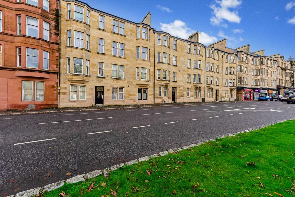 Gordon Street, Paisley 3 bed apartment £795 pcm (£183 pw)