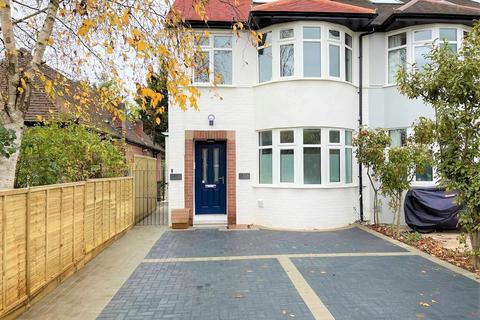 3 bedroom flat for sale - Grand Drive, Raynes Park
