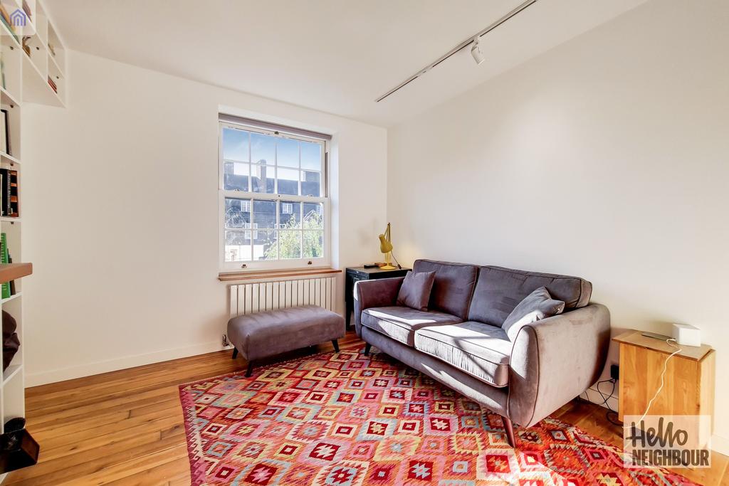 Northfield House, Peckham Park Road... 3 bed apartment £2,200 pcm (£