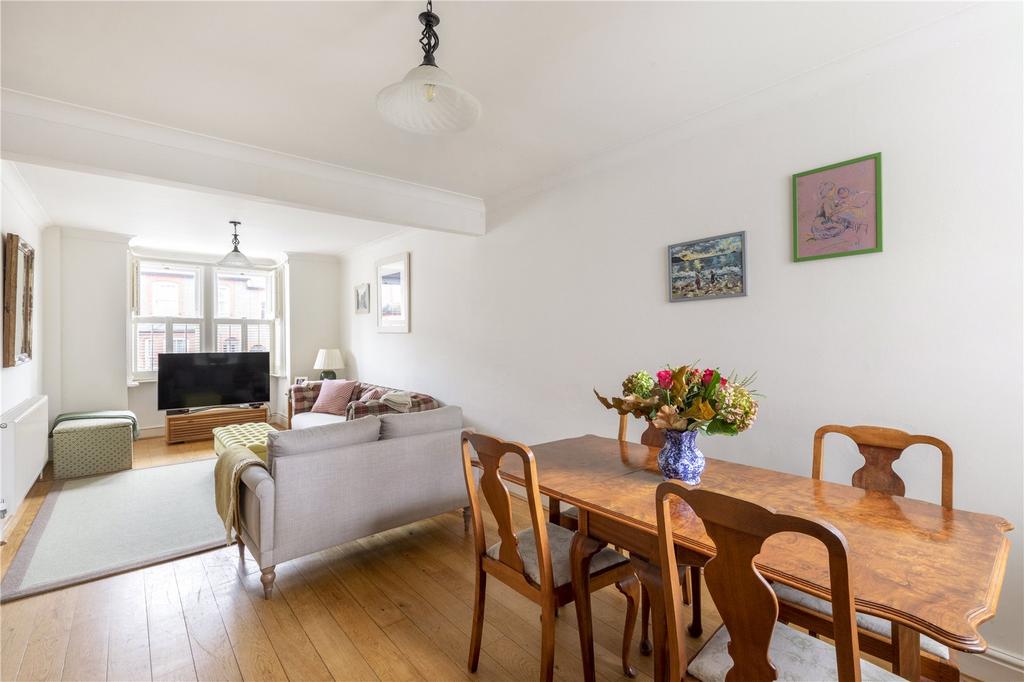 Shrublands Avenue, Berkhamsted... 3 bed terraced house £750,000
