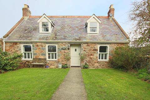 4 bedroom detached house for sale - Rue des Falles, St Pierre du Bois, Guernsey, GY7