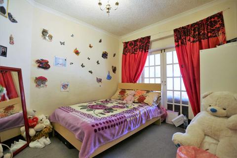 19 Leader Avenue, London, E12 6JP