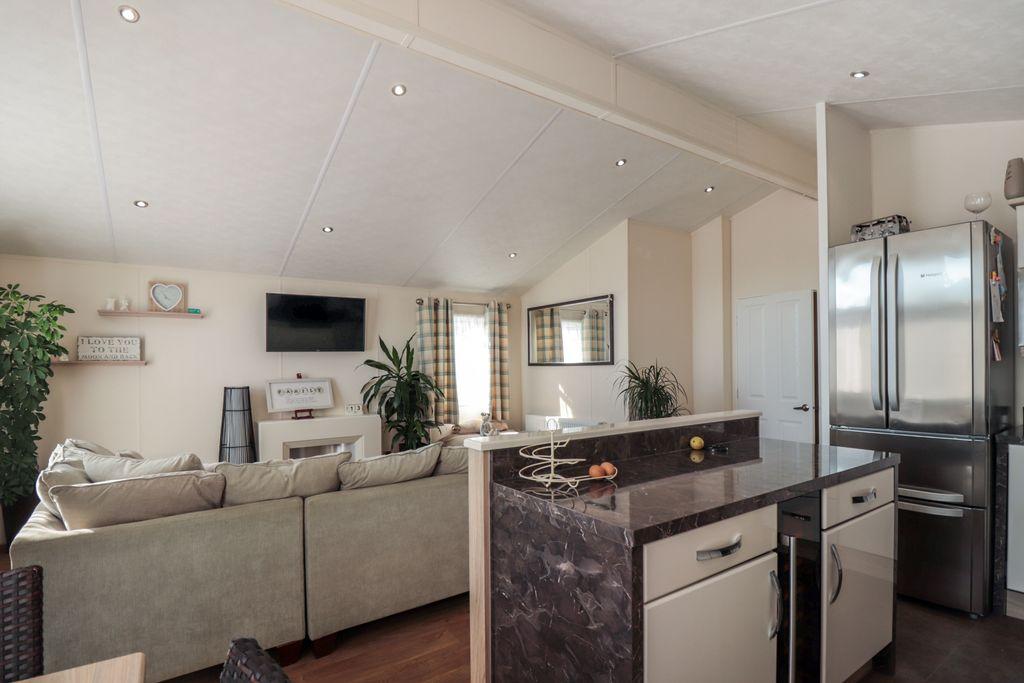 Lounge/Diner/Kitchen