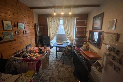 15 Middle Road, London, SW16 4HW