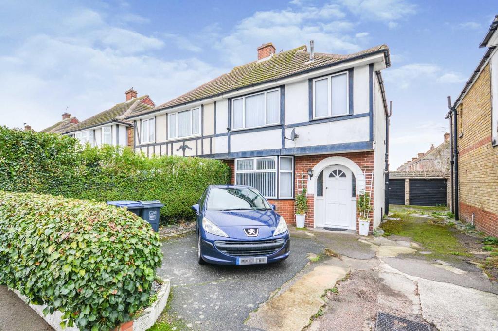 St. James Park Road, Margate 3 bed semidetached house £370,000